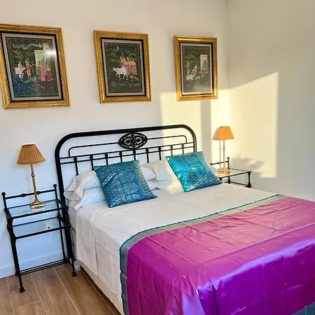 Modern Artistic With Mountain Views, Garden Villa Mondariz-Balneario